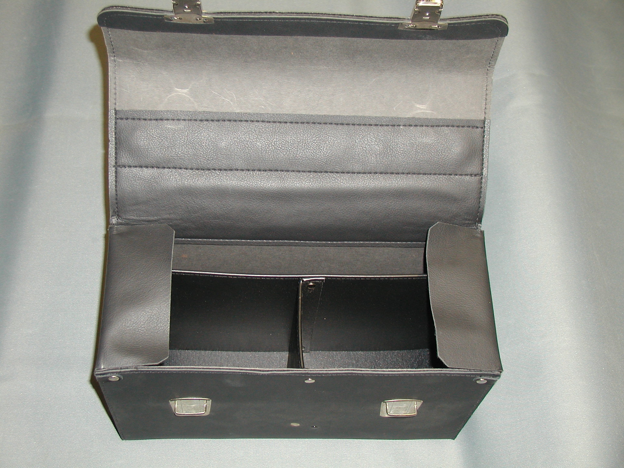 Fahrertasche Nr. 104 mit Inneneinteilung